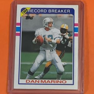 Dan Marino #5 [1988 Record Breaker] 1989 Topps Football Trading Card